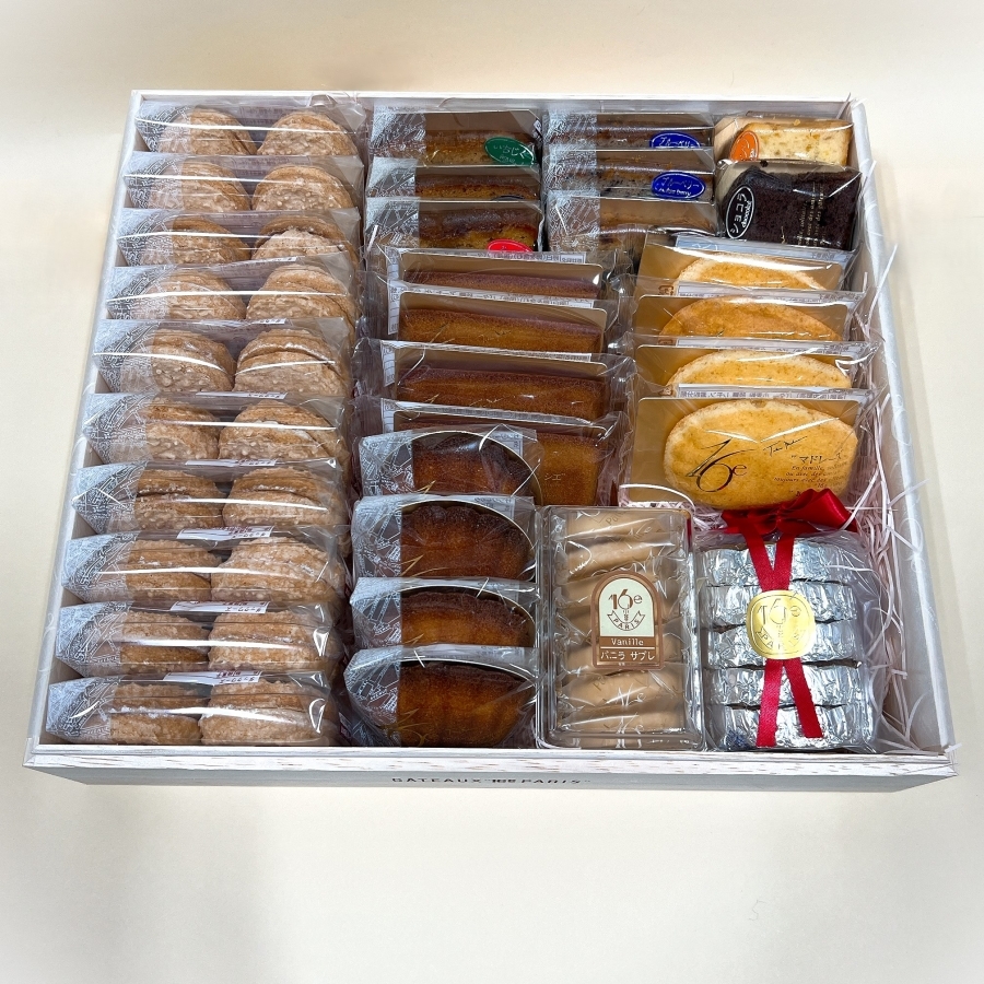 やさしく作れるフランス式おかずとお菓子　ミシュリンヌ・バラッツ著 やさしく作れるフランス式おかずとお菓子 ミシュリンヌ・バラッツ著