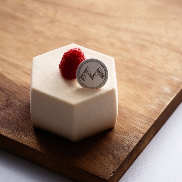 セラヴィ ＜プチガトー＞・配送 モンサンクレール