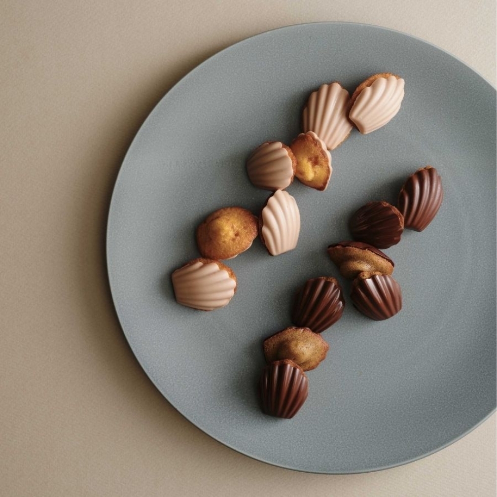 Madeleines �}�h���[�k