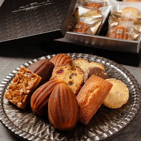 �ĉَq�l���� 10��