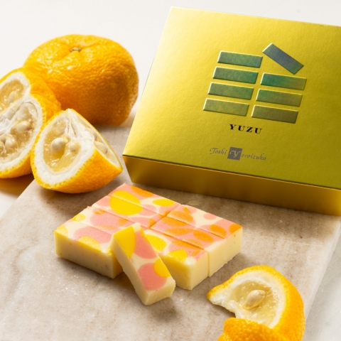 �V���R�� YUZU