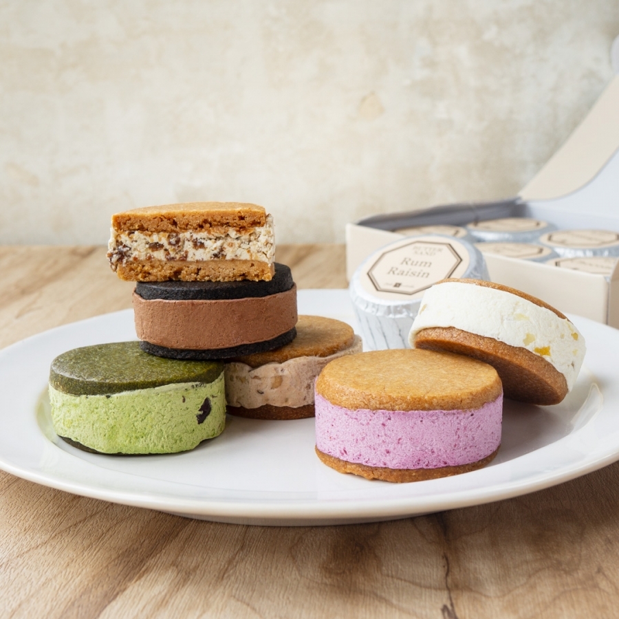 バターサンド トシ・ヨロイヅカ