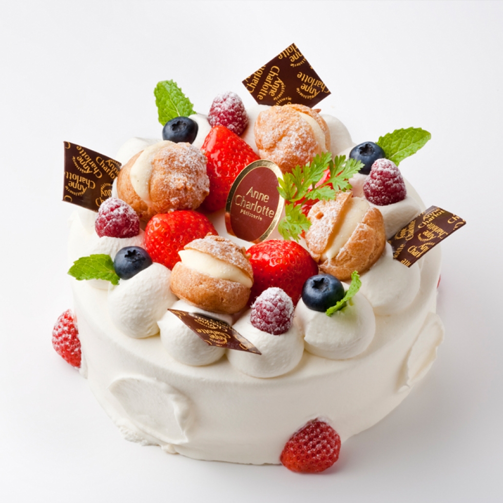 生クリームデコ(プチシューのせ)