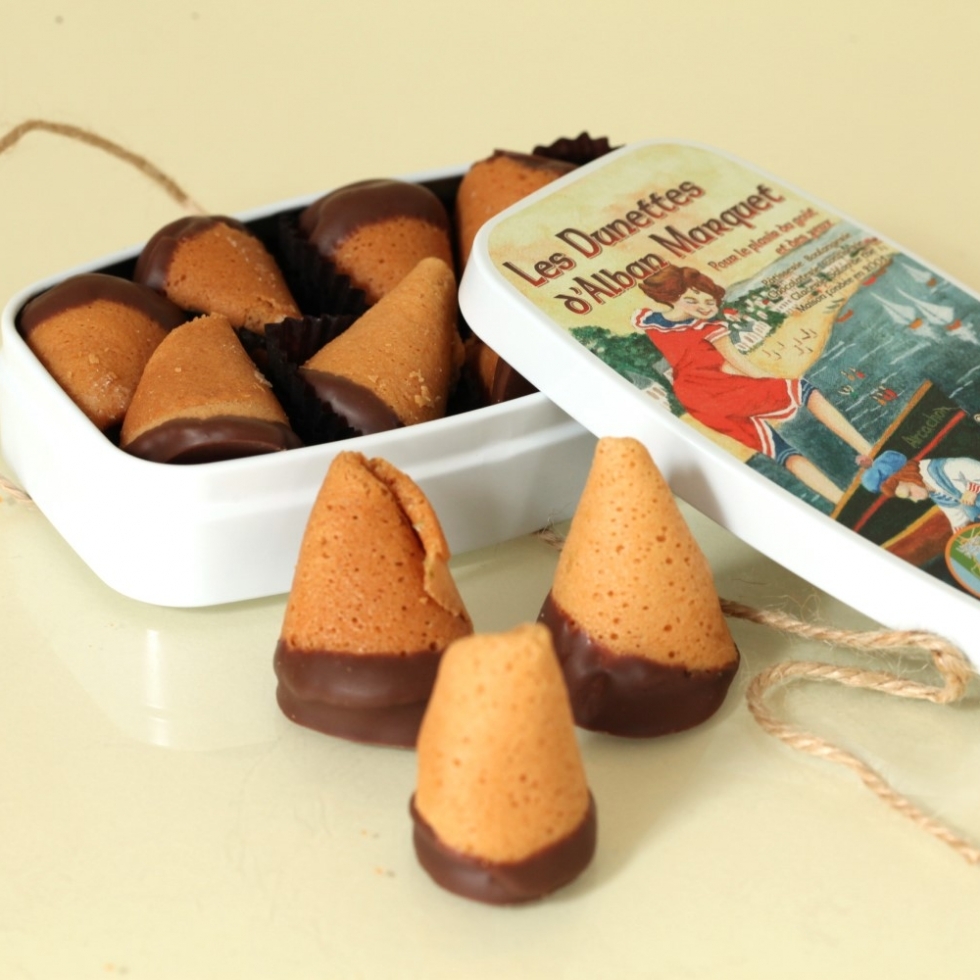 �f���l�b�g