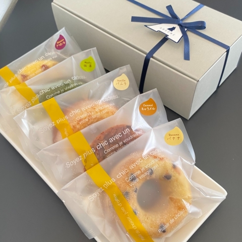 �Ă��h�[�i�c�M�t�g