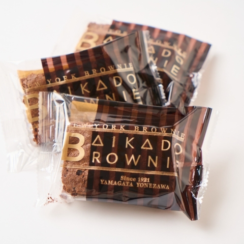 �j���[���[�N�u���E�j�[