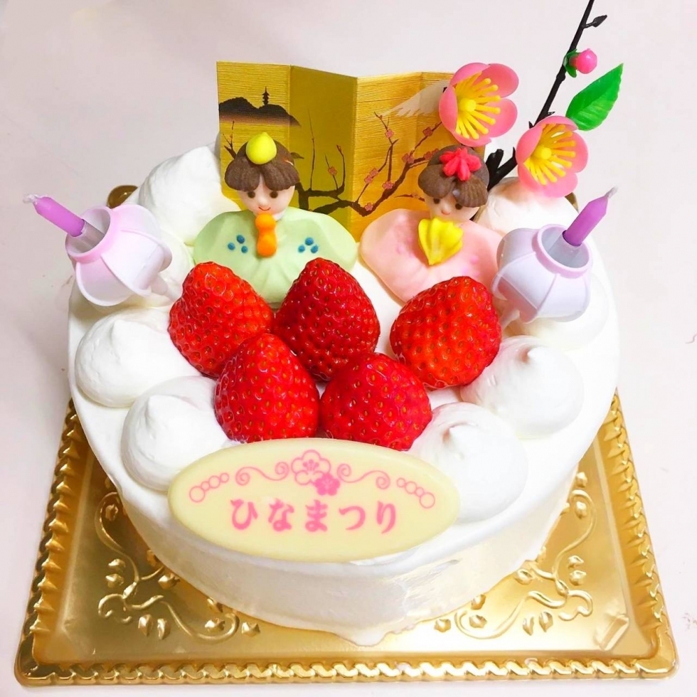 �ЂȃP�[�L���N���[��