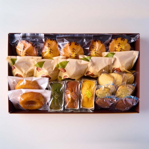 �N���}���M�t�gLL�q�G�߁r