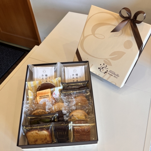 �M�t�g�{�b�N�XD