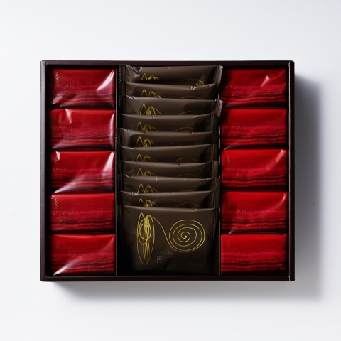SPECIALITY@CHOCOLAT ASSORTEDiM)t&~A\[gBOX