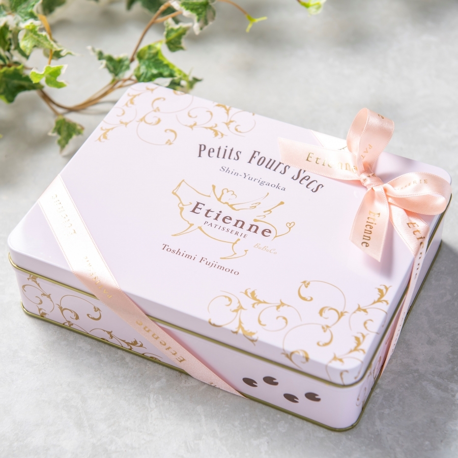 プティフールセック 大缶 Patisserie Etienne