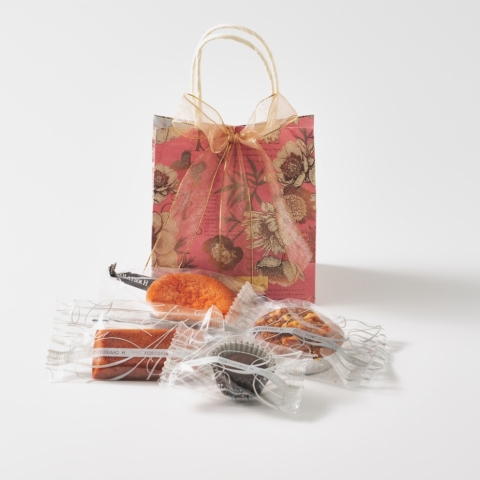 ���B���e�[�W�t�����[