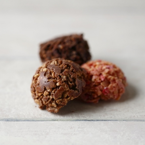 ���C�����e�B�[�k