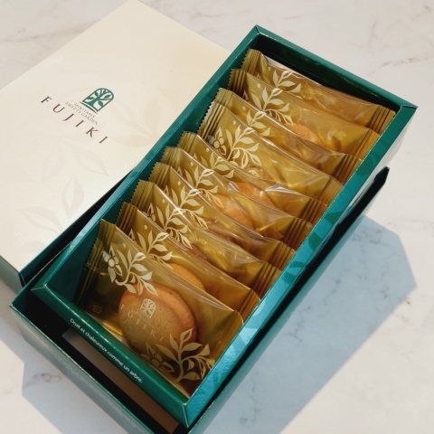 �N�b�L�[10����