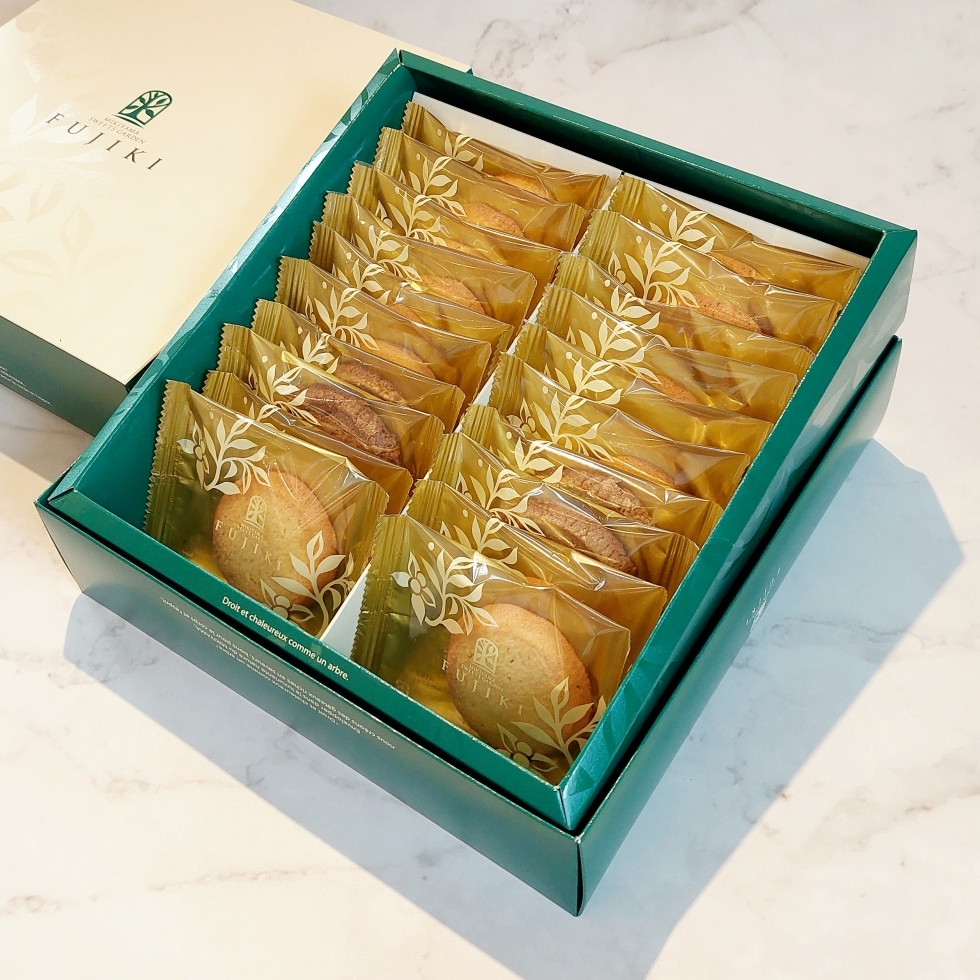 �N�b�L�[20����