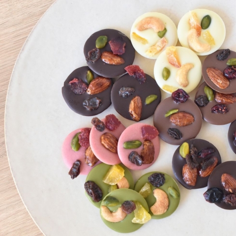 �}���f�B�A��