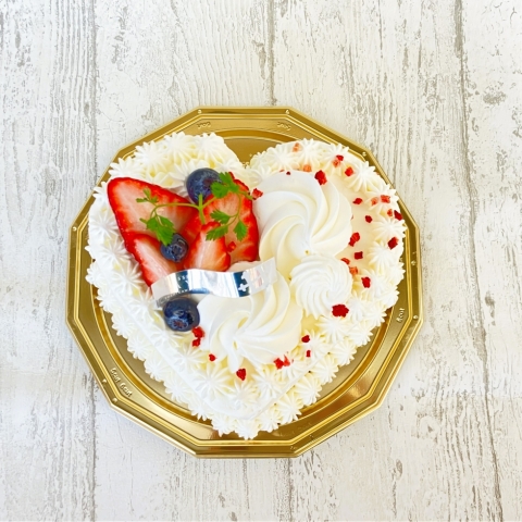 <hn> �n�[�g�̃f�R���[�V�����i�z���C�g�j</hn>