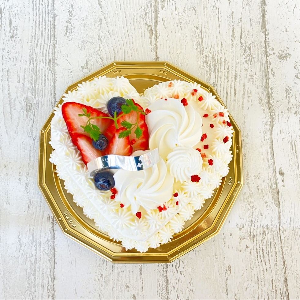  �n�[�g�̃f�R���[�V�����i�z���C�g�j