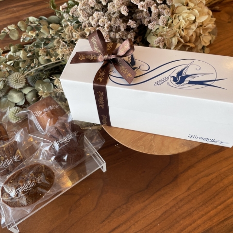 �C�����f��