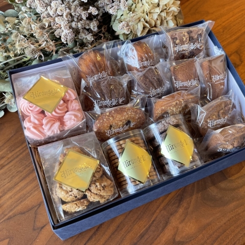 �Ă��َq�l�ߍ��킹15����