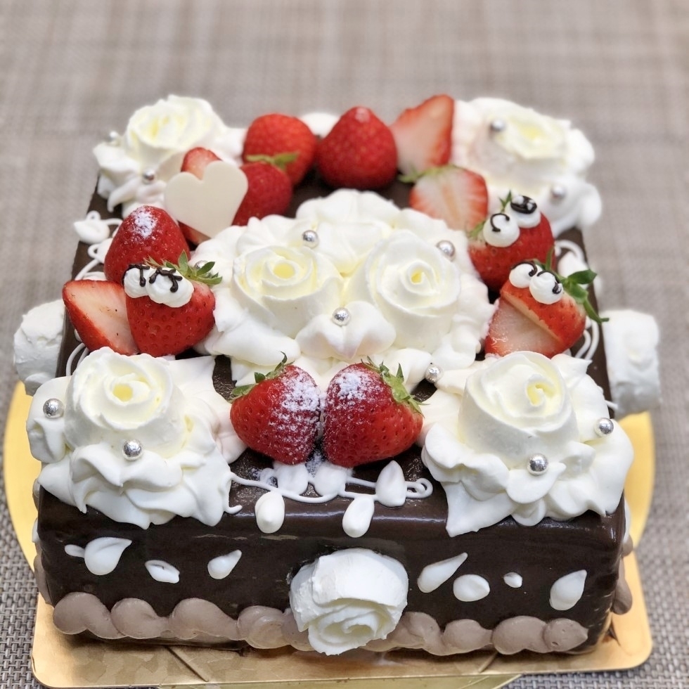 �K�N�̊p�`���R�f�R