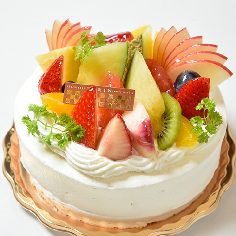フルーツ生クリームデコレーション