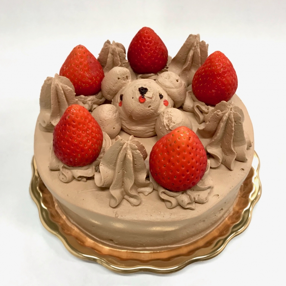 くま仕上げチョコ生クリームデコレーション