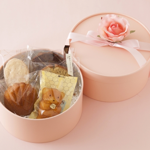 �y�{�X����z�Z���N��