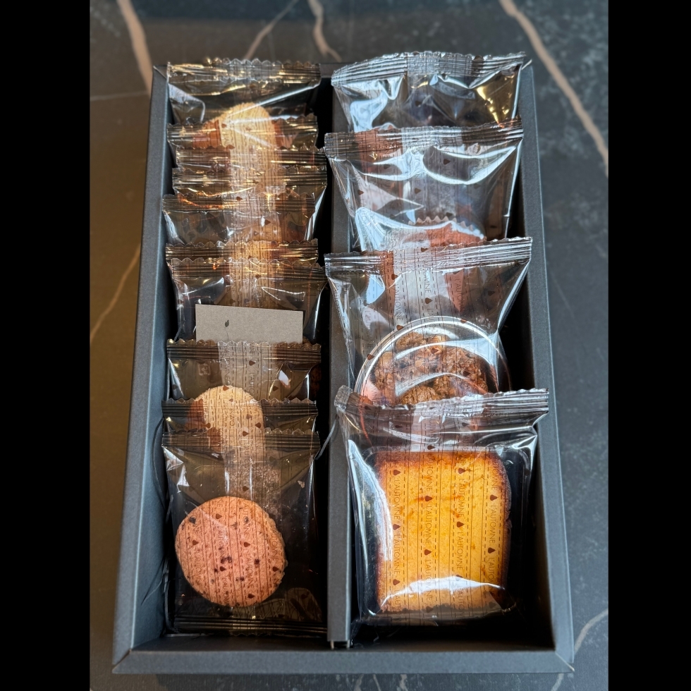 �Ă��َq�������َq�l�ߍ��킹 