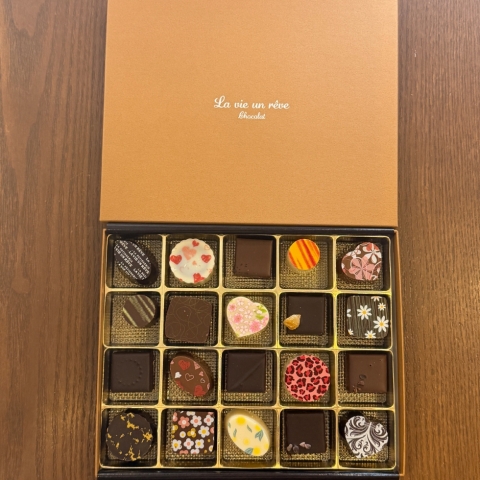 �{���{���V���R���@�P�i�����i���D���ȓ��e�ł̔��l�߂��\�ł��j