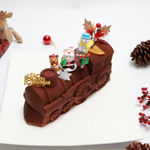 �X�y�V�����P�[�L�I�y�T���^�̋D�ԗ��s�z