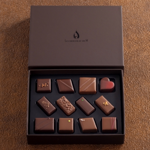 �A�b�V���Z���N�V����<br>12����