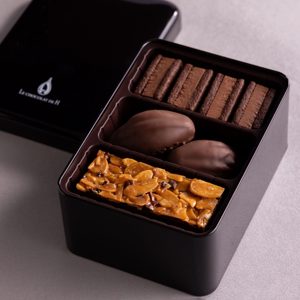 ショコラのお菓子 LE CHOCOLAT DE H