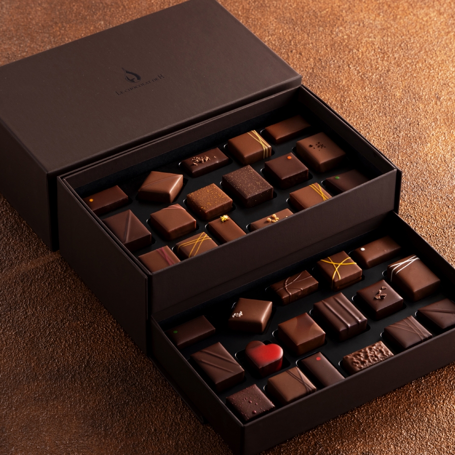 Le Chocolat ル ショコラ　チョコレート菓子　全3巻　DVD1枚付き ル・ショコラ Le Chocolat 全3巻 チョコレート菓子 未開封DVD付 本