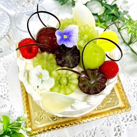 生クリームデコレーション(巨峰&マスカット)