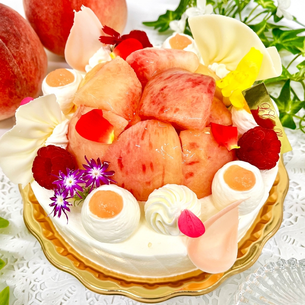 生クリームデコレーション(桃)