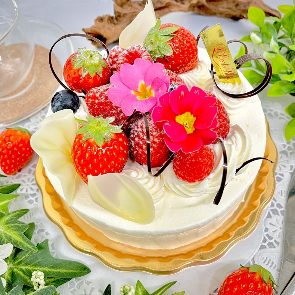 生クリームデコレーション(苺)