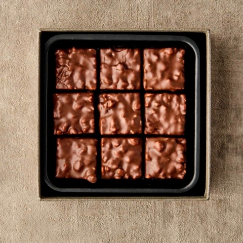 �v�����l�m���[�b�g