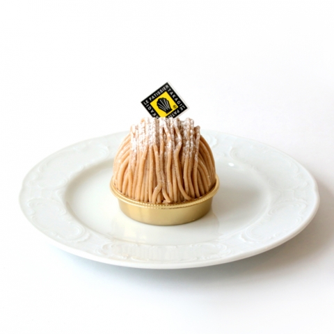 �`���������}