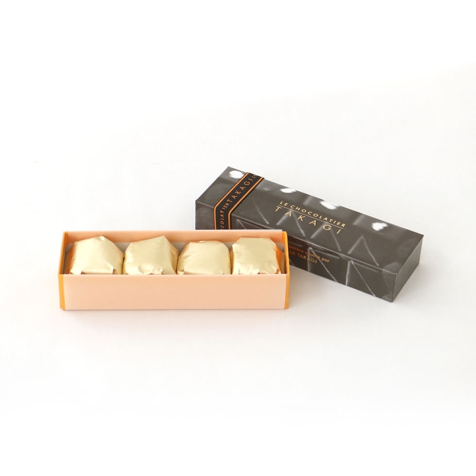 �}�����g�����t 4��