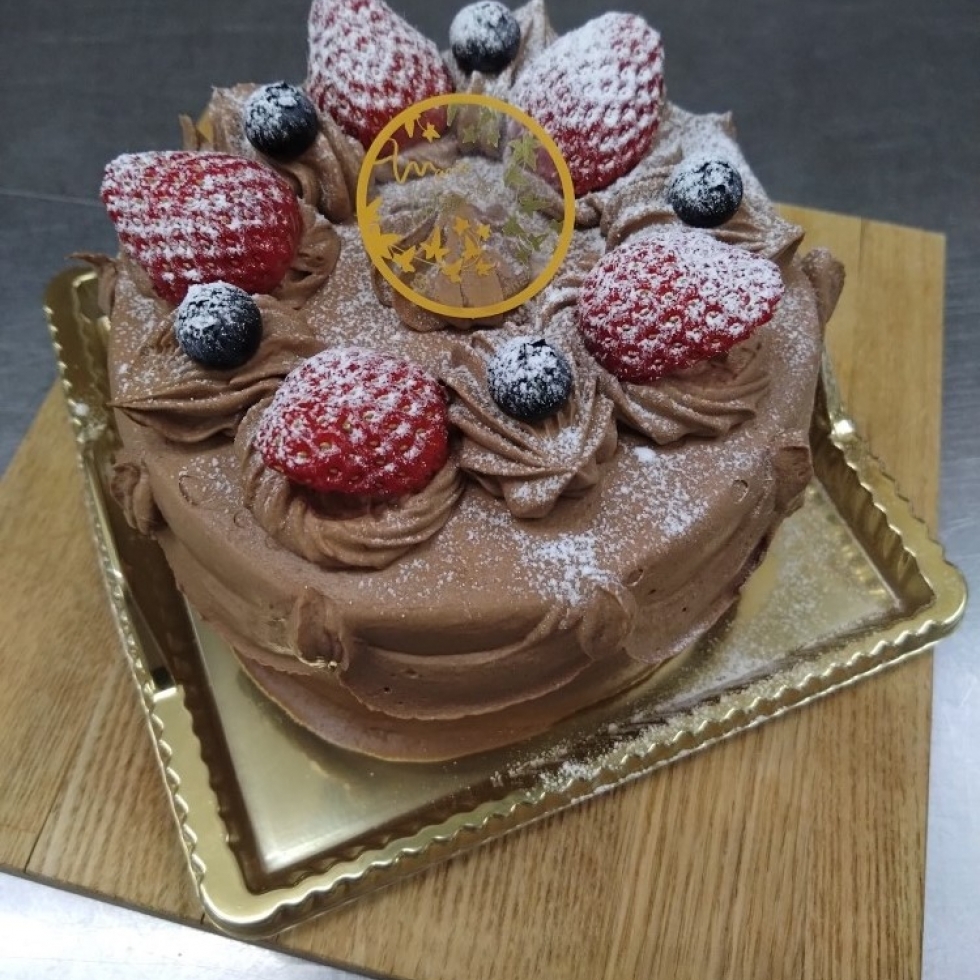 チョコクリームホールケーキ各種