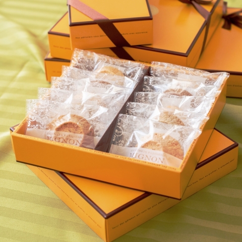 �؂芔�N�b�L�[�l�ߍ��킹