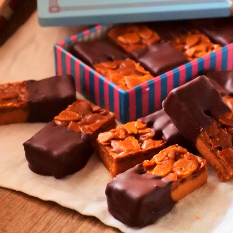 �`���R�����t�������^��