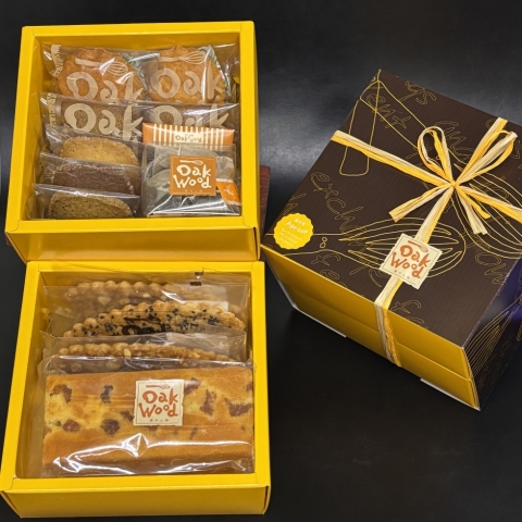 Oakwood�{�b�N�X