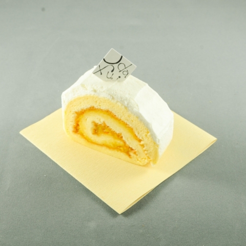 清見オレンジのロールケーキ