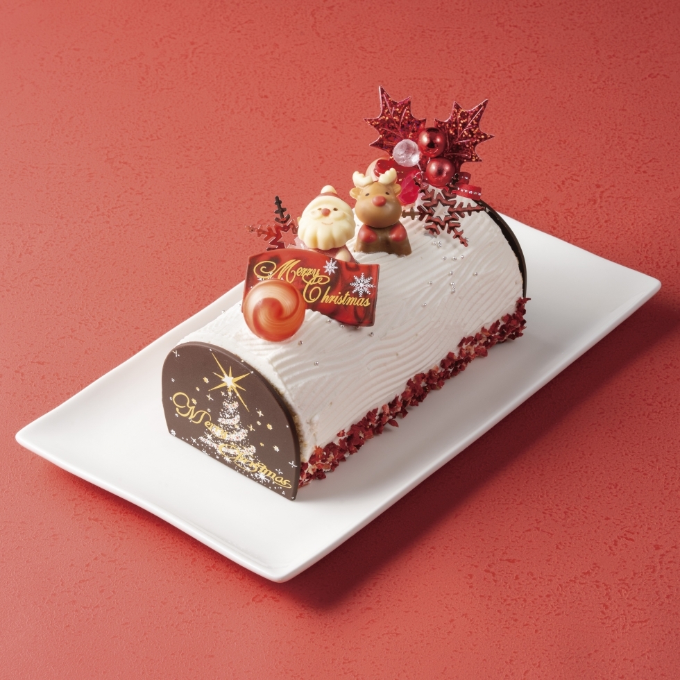 A苺とホワイトチョコレートのブッシュドノエル