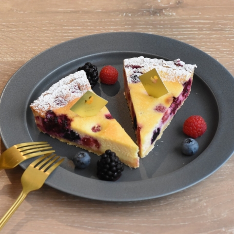 �O��x���[�̃`�[�Y�^���g