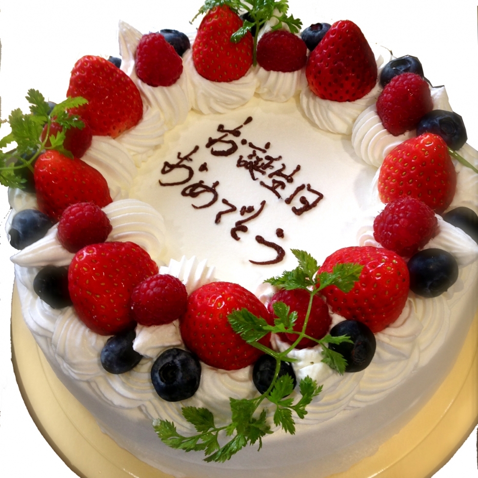 生クリーム ベリー飾り
