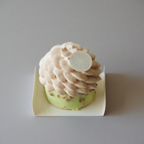 �A�h���[�u��