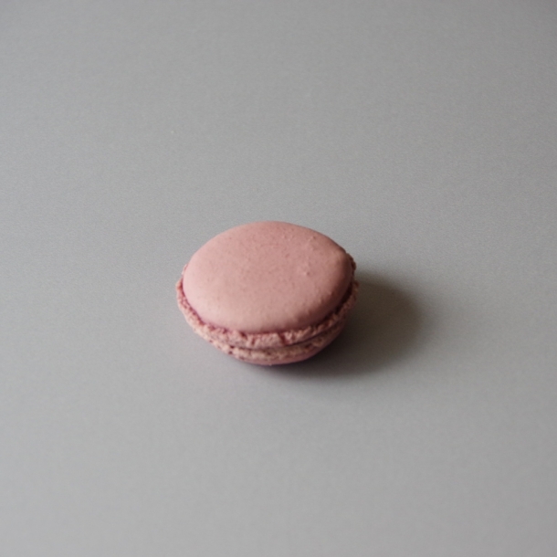 マカロン・ヴィオレ パティスリー27(ヴァンセット)